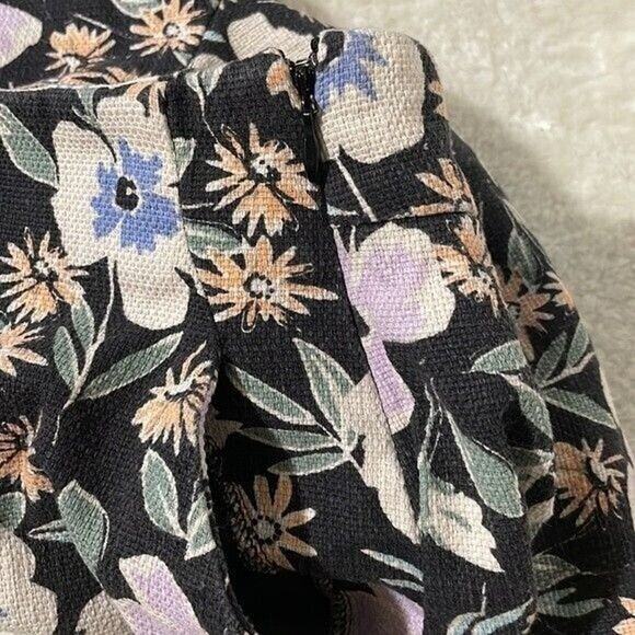 Gap Shorts Chino Textured Side Zip Tropical Floral Print Size 4 5 FOR $25 💵 💲 - Picture 7 of 7